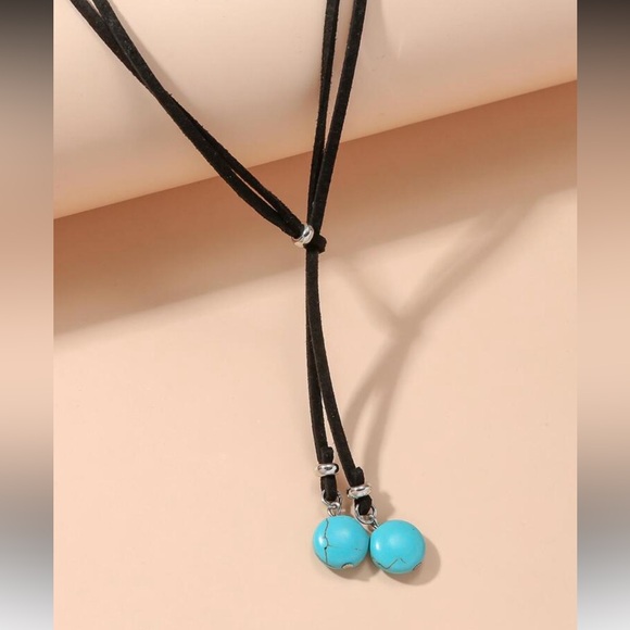 Elegant Black and Turquoise Necklace - Picture 3 of 7